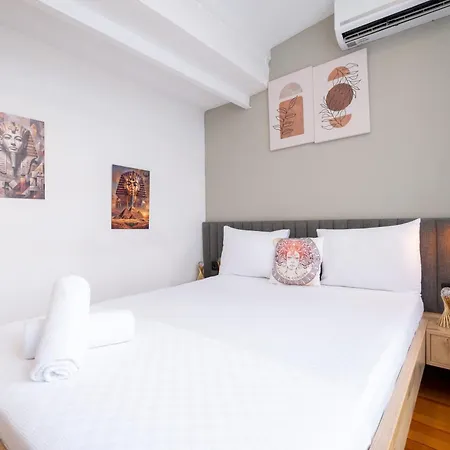 Medusa Historic Luxury Galata 3*