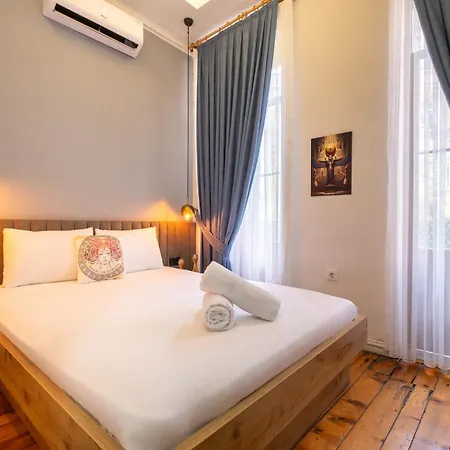 Medusa Historic Luxury Galata